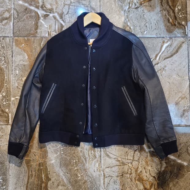 나나미카 소가죽 바시티 자켓 