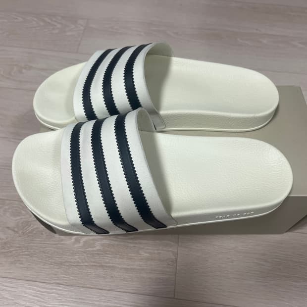 피어오브갓 x 아디다스 / 아딜렛 슬라이드 슬리퍼 / 265