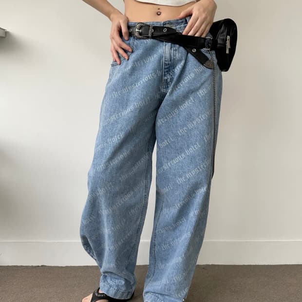 더미스테리어스호텔 로고 데님 팬츠