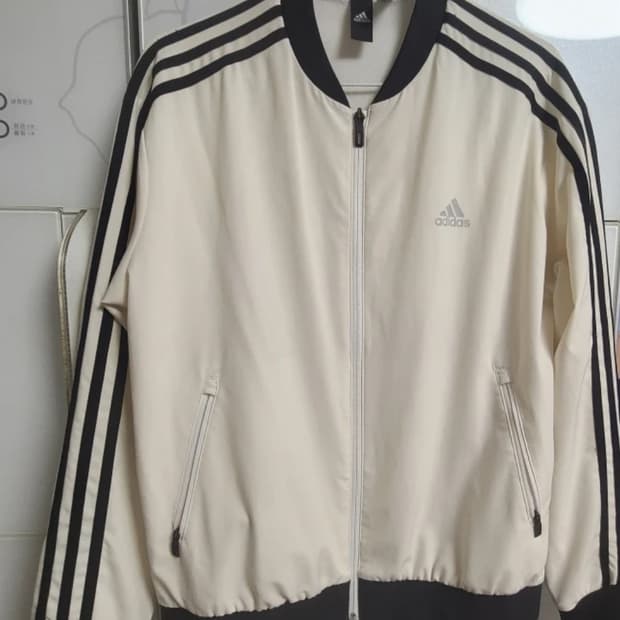 아디다스 바람막이 져지