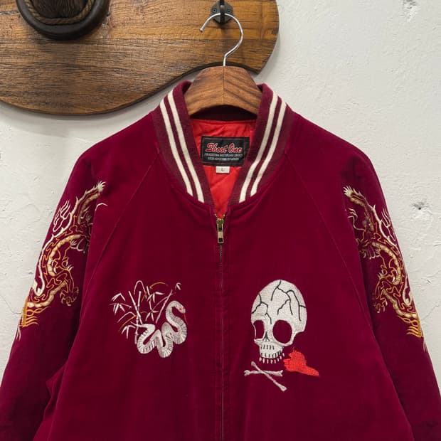 L) Souvenir Velvet Embroidered Sukajan 