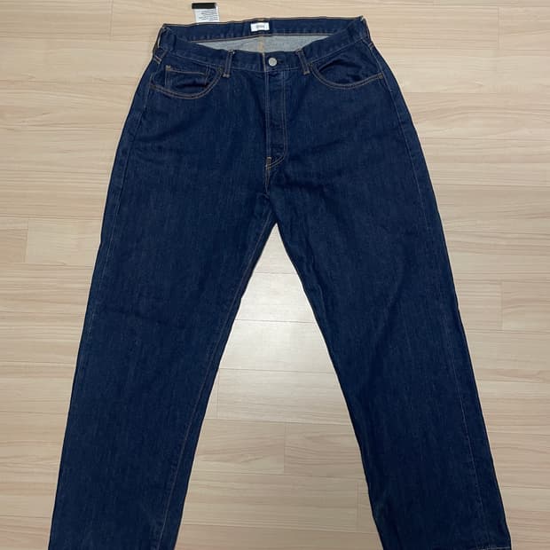 [34] 시오타 수빈 스트레이트 데님 팬츠