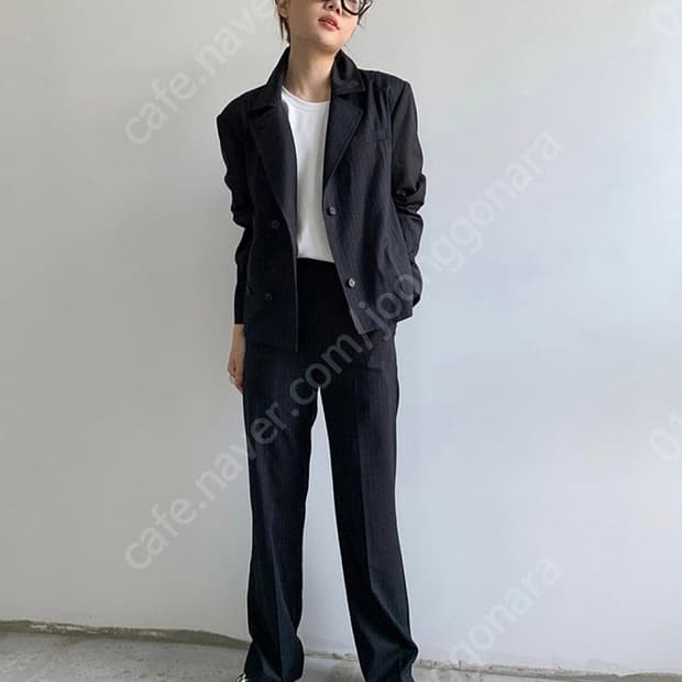 (택달린 새상품)마뗑킴 스트라이프 셋업