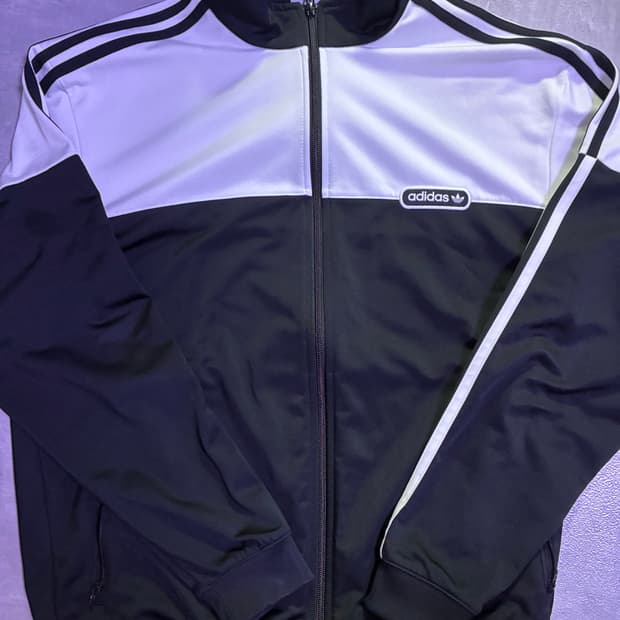 아디다스 검흰 져지