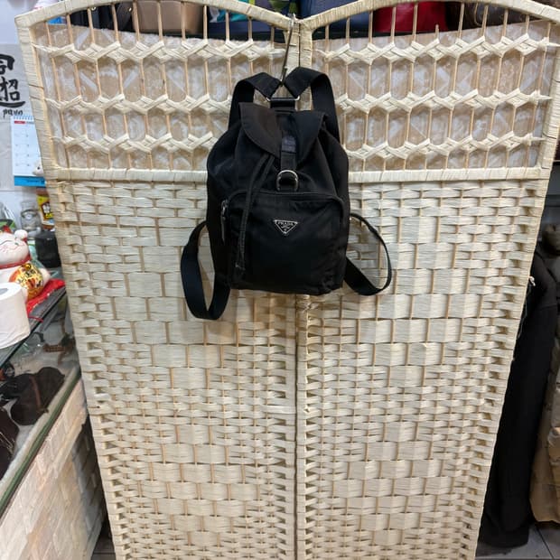 정품 프라다 포코노 미니 백팩 팝니다