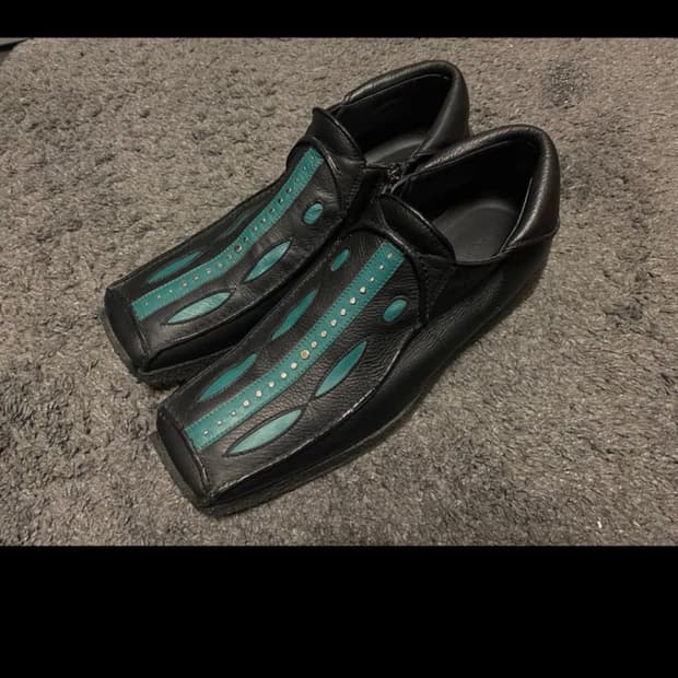 키코코스타디노브 노르만 로퍼