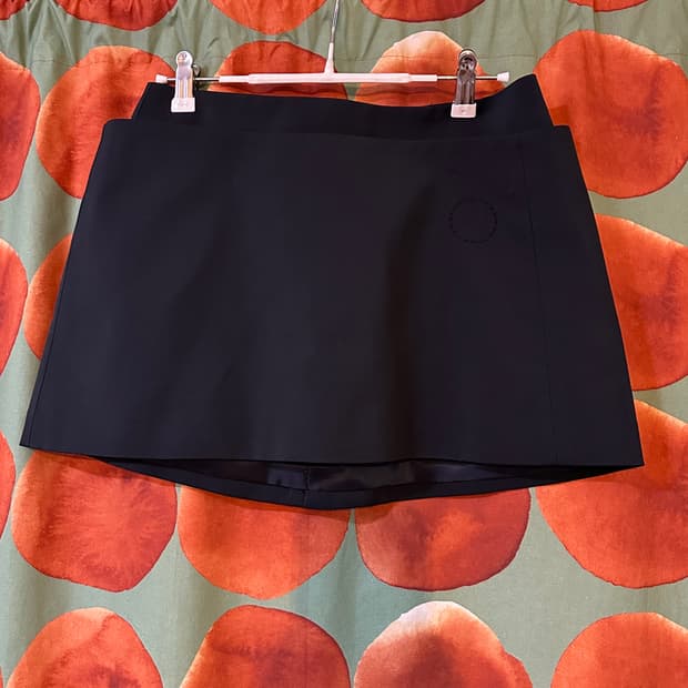 Eonts 스커트 판매합니다. 