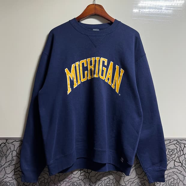 빈티지 90s 러셀 애슬레틱 미시간 맨투맨