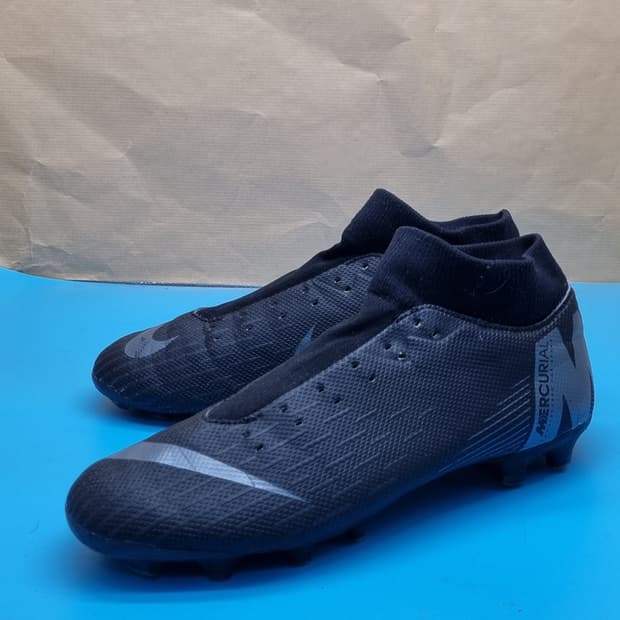 나이키 머큐리얼 축구화245