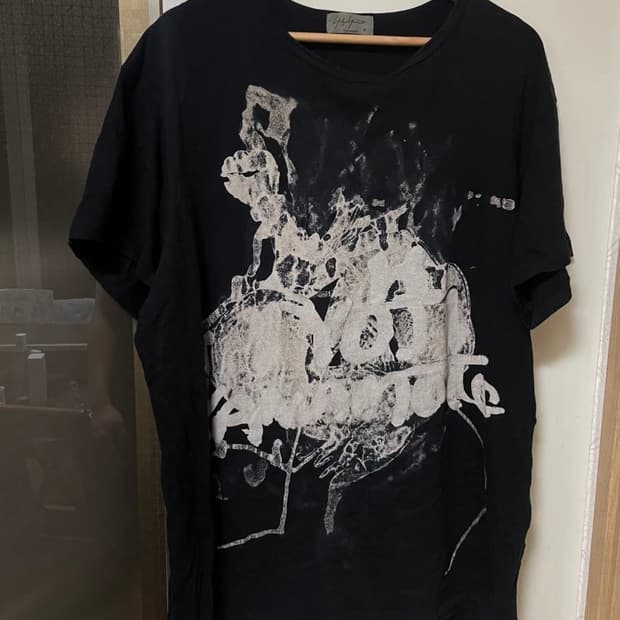 요지야마모토 뿌르옴므 컬렉션 하트프린팅 반팔티
