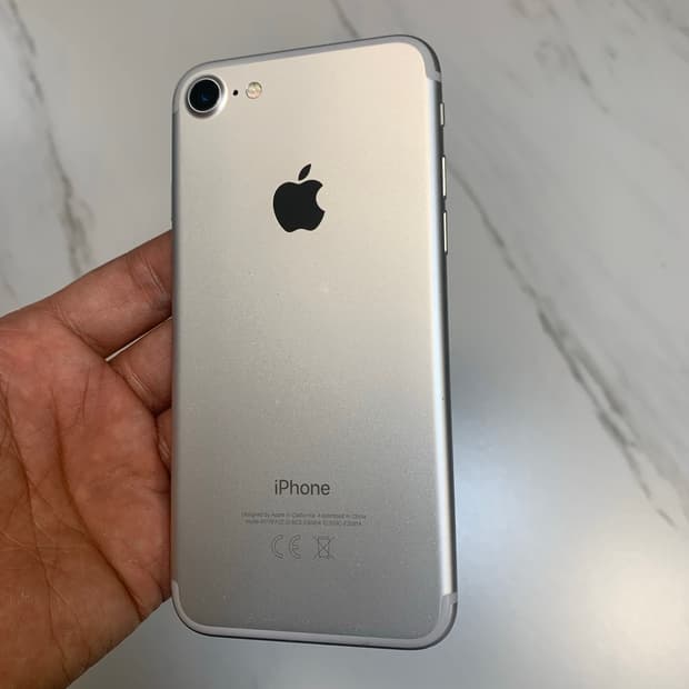 아이폰7 실버32GB 카메라무음