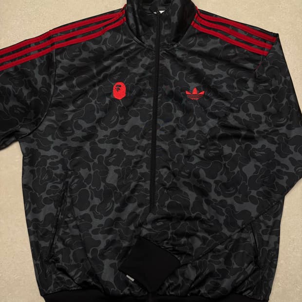 베이프 아디다스 올오버 트랙탑 져지 흑계 블랙