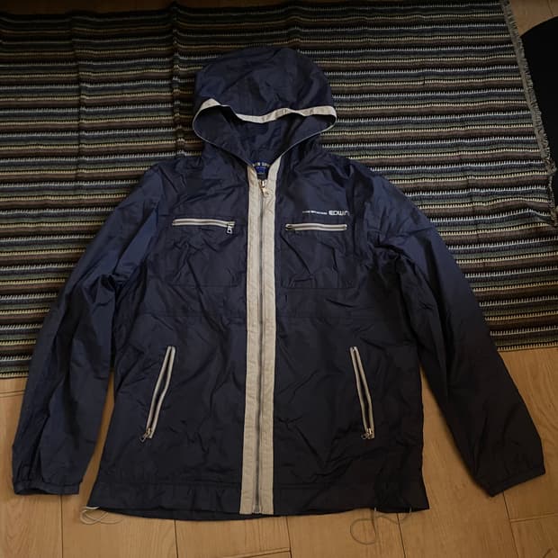 에드윈 올드스쿨 바람막이 95