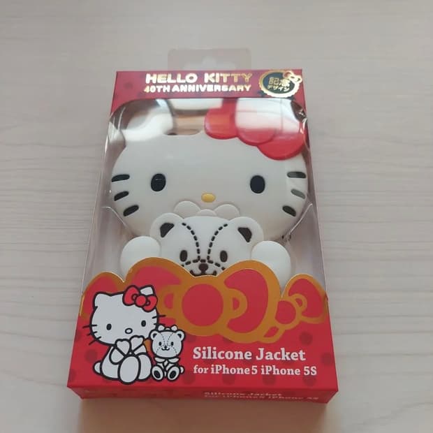 (희귀) 아이폰 5 5s se1 헬로키티 40주년 공식 산리오 폰케이스