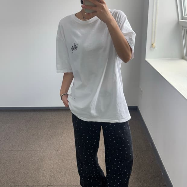 Stussy 스투시 백 빅 로고 화이트 반팔