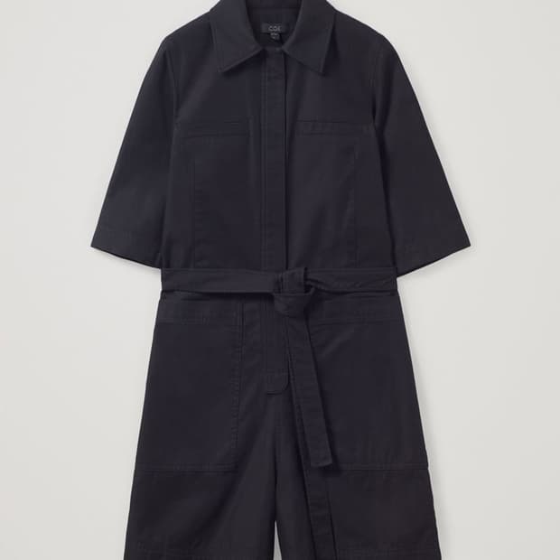 COS 블랙 벨티드 점프 수트