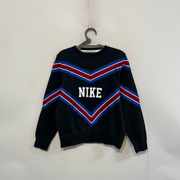 나이키 여성 기모 맨투맨 XS 오버핏