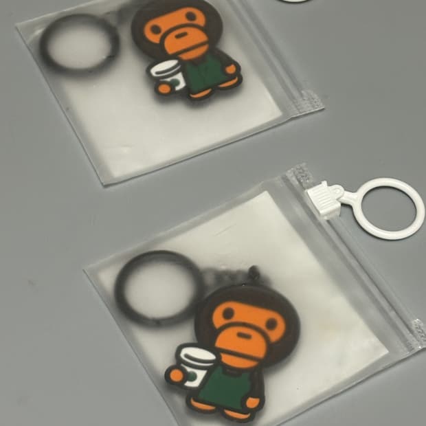 베이프 베이비 마일로 키링 스타벅스 콜라보