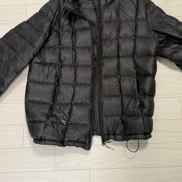 999휴머니티 패딩 3사이즈