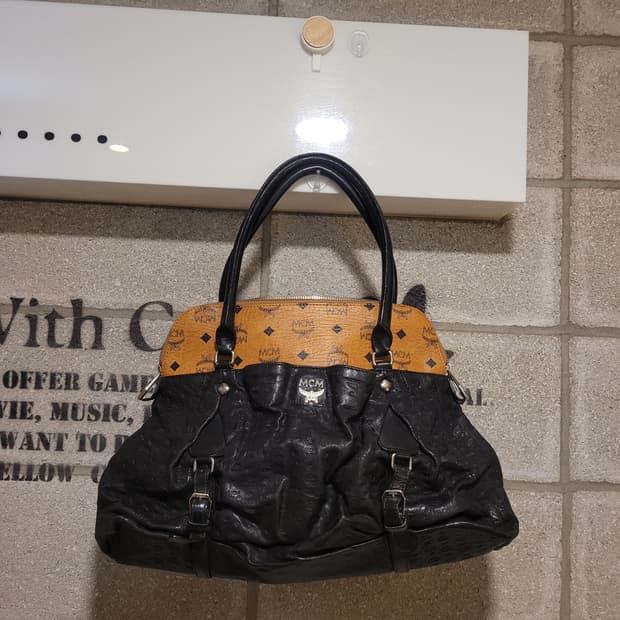 MCM 비세토스 레더 핸드백 