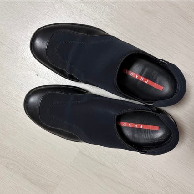 프라다 스포츠 빈티지 슬립온