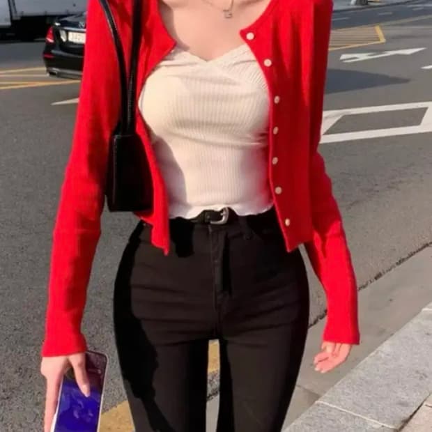 (새상품) 펀칭 크롭 가디건 레드 FREE