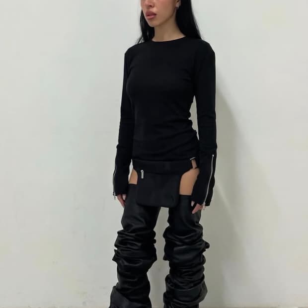shakingmyhead long sleeveless