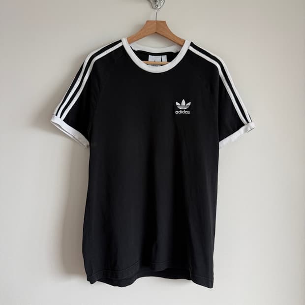 아디다스(adidas) 파이어버드 반팔 티셔츠(어깨 부분 변색)