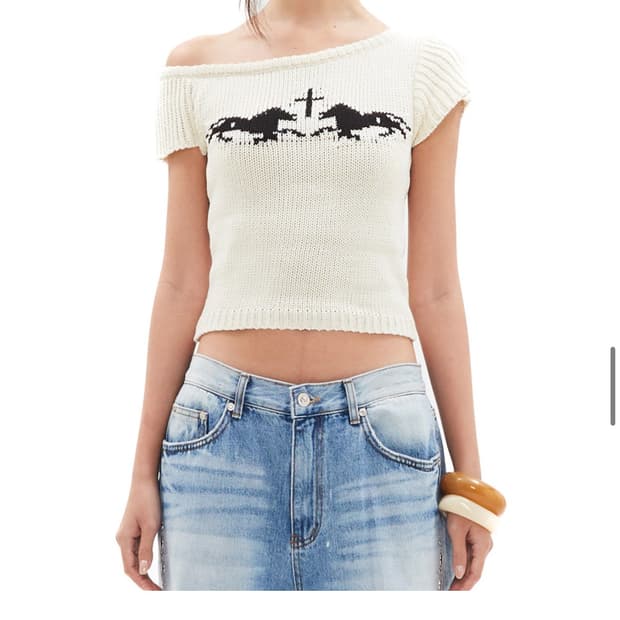 힐다 오픈숄더 니트 크롭 탑