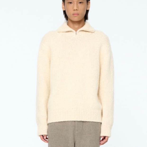 아모멘토 헤어리 슬럽 하프 집업 니트 M 사이즈