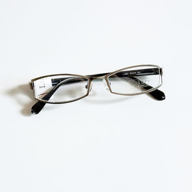 LUXURY OCCHIALI 실버 메탈 슬림 스퀘어 빈티지 안경