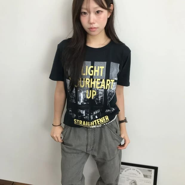 STRAIGHTENER Light Your Heart Tee
