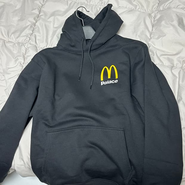 맥도날드 팔라스 콜라보 후드