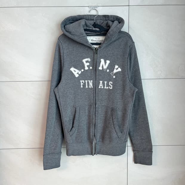 아베크롬비 A&F 스펠로고 대장 후드집업 그레이 [M]