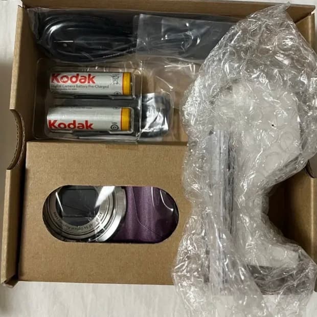 (미사용 새제품) 코닥 c190 레어 보라 빈티지 디키 카메라