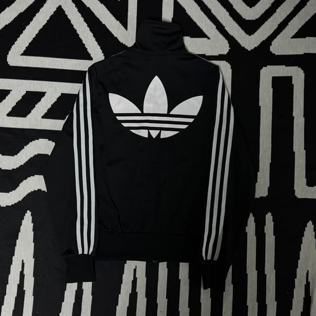 아디다스 파이어버드 백로고 져지