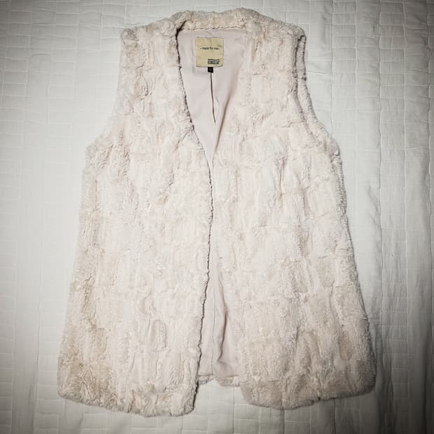 '00s made for me Faux Fur Vest

