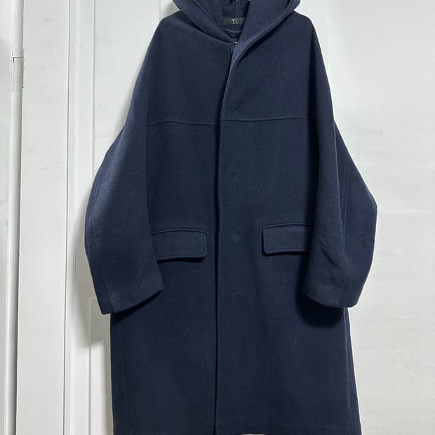 Y’s 오버핏 후드 코트