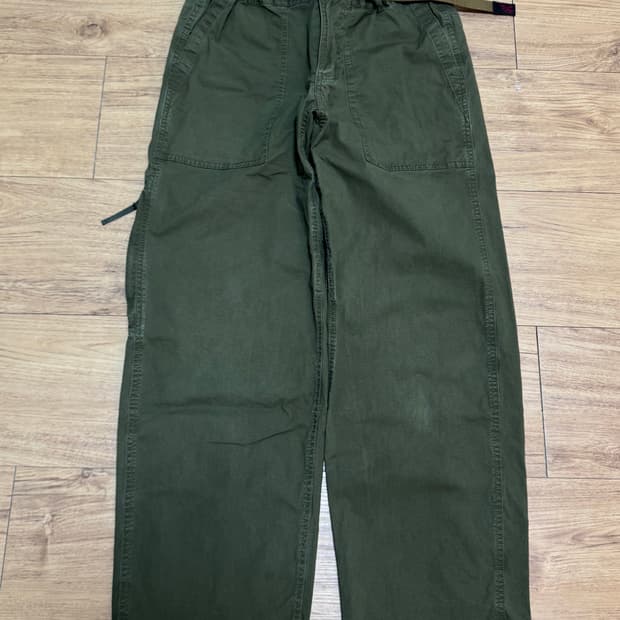 [S]그라미치 루즈핏 테이퍼드 팬츠 카키