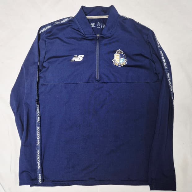 서울 이랜드 반집업 상의 팝니다 