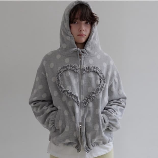 펀프롬펀 프릴 하트 후드집업