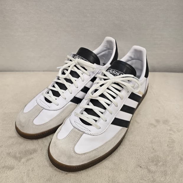 거의새거) 아디다스 스페지알 핸드볼 스니커즈 화이트 블랙 300