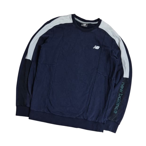 뉴발란스 맨투맨