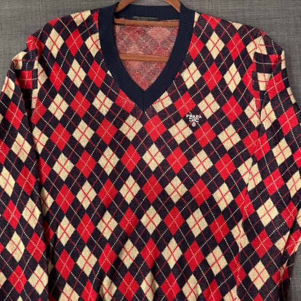 프라다 아가일 코튼 스웨터 2024
