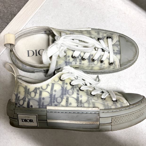 디올 스니커즈 235