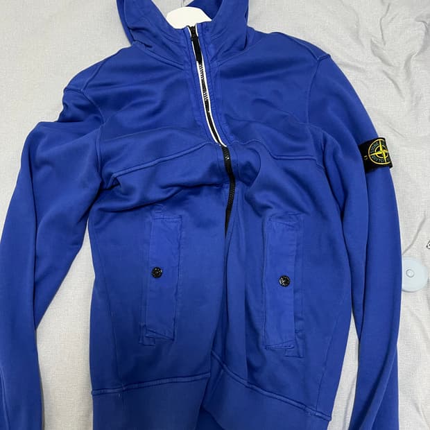 스톤아일랜드 후드집업