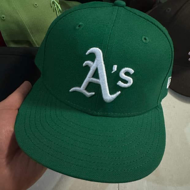 뉴에라 오클랜드 애슬레틱스 캡 5/8 미시착 처분 