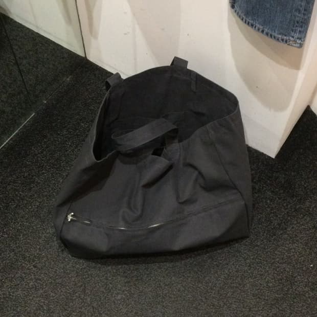 Curated parade few totebag charcoal