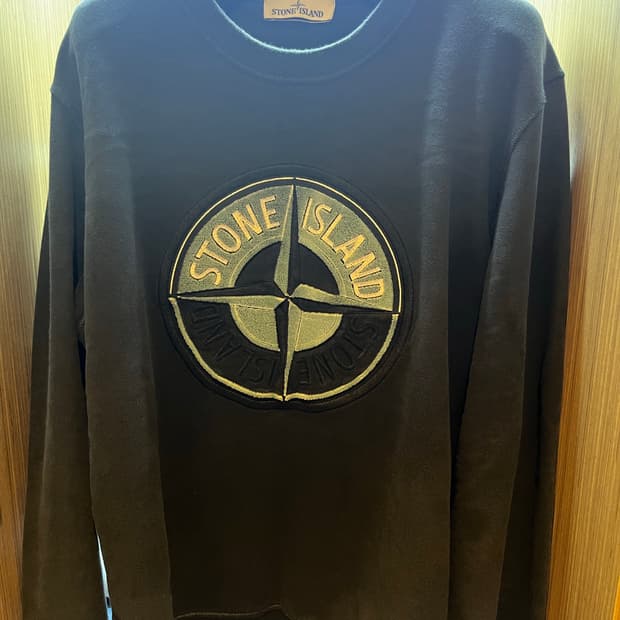 스톤아일랜드 맨투맨 (Stone Island)
