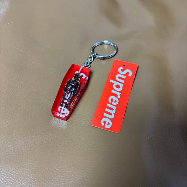 슈프림 키체인 키홀더 스켈레톤 레드